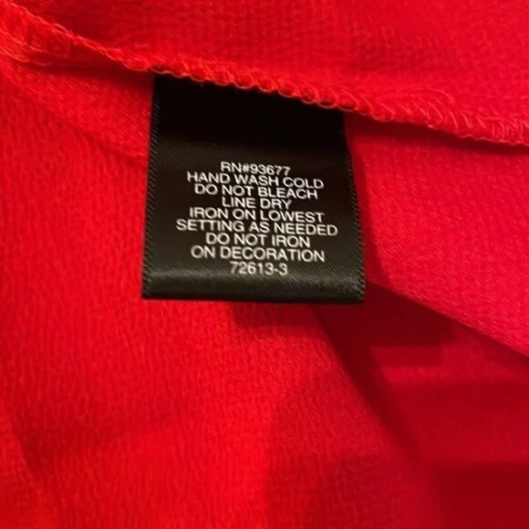 NWTLIZ CLAIBORNE  Size M red long sleeve blouse,rhinestones round neck - Picture 6 of 6